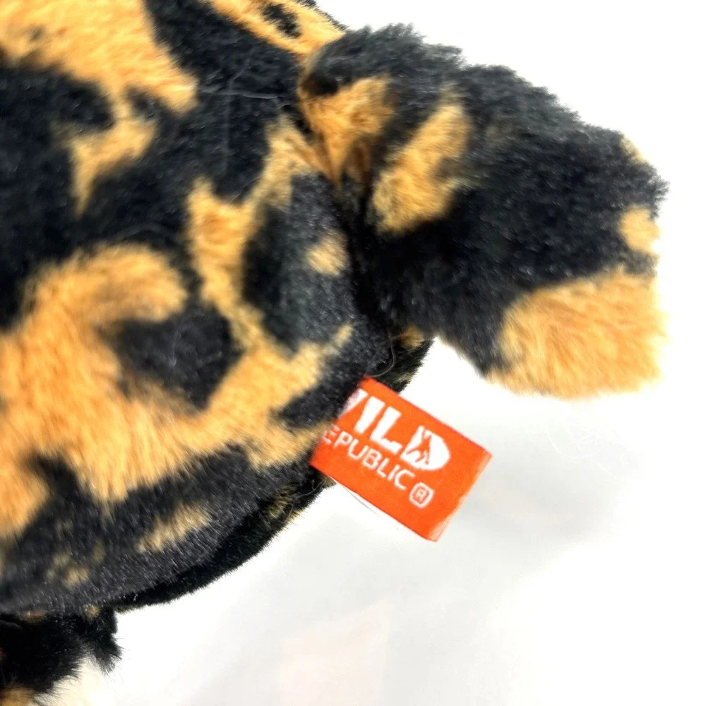 African Dog Wild Republic Cuddlekins Plush W Tags Stuffed Animal‎ 2010 Toy
